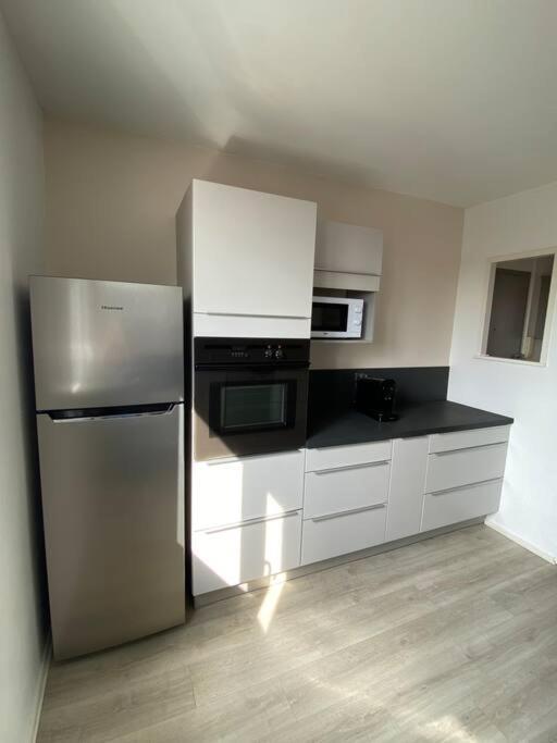 Appartement Calme Et Chaleureux Dole Exterior foto